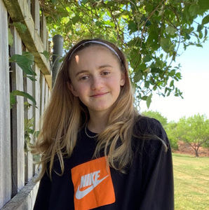 Meet your Posher, Kenzie